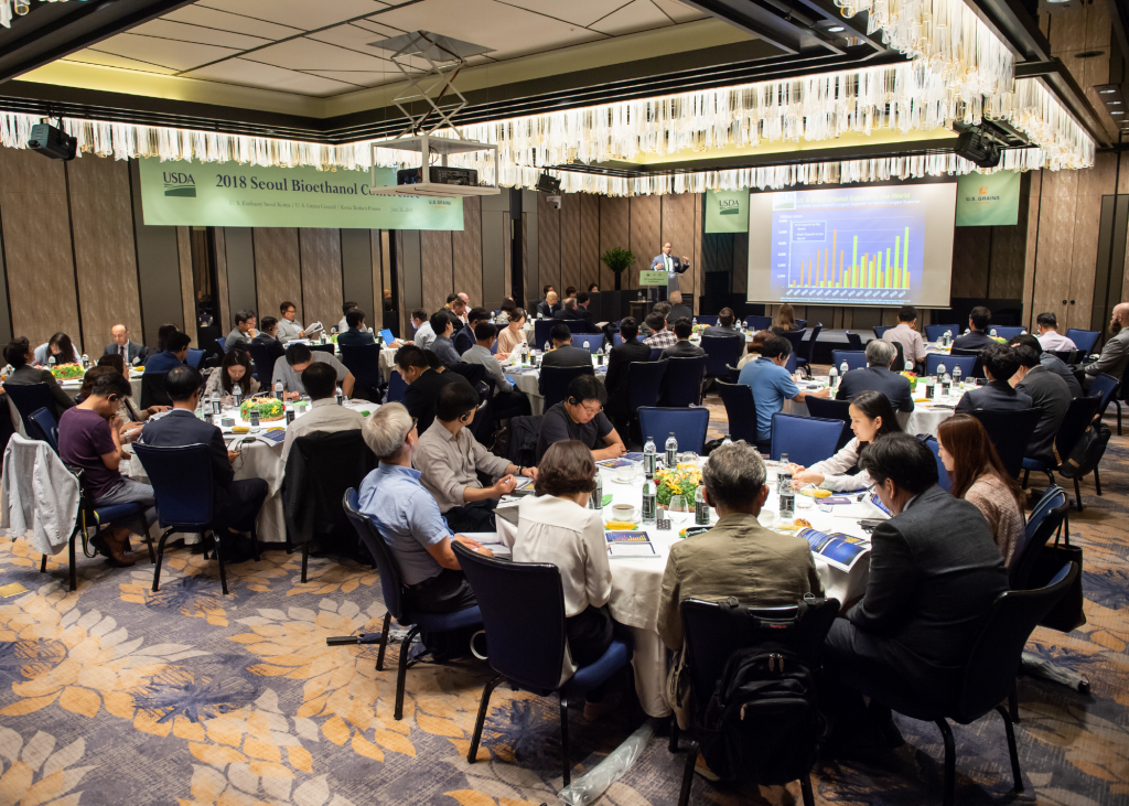 image of a group of people attending a biofuel conference