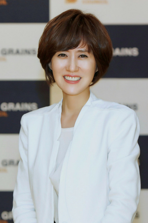 Headshot of Young jin Lee