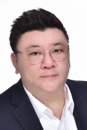 headshot of Kent Yeo