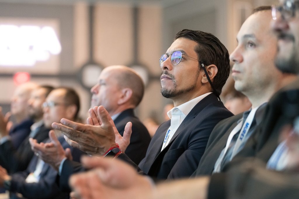 (c) Chris Smith   843-324-8900